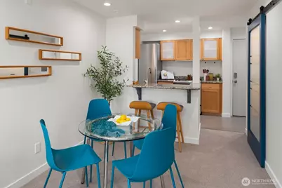7600 Greenwood Avenue N #303, Seattle, WA 98103 - Photo 11