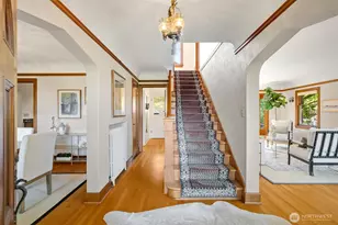 3608 43rd Ave NE, Seattle, WA 98105 - Photo 3