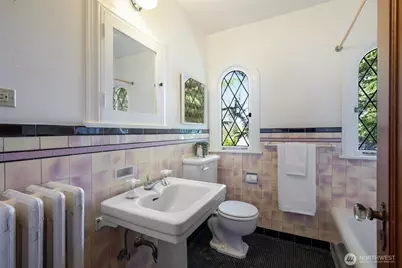 3608 43rd Avenue NE, Seattle, WA 98105 - Photo 23