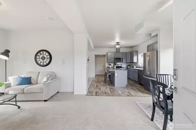 2117 Lombard Avenue, Everett, WA 98201 - Photo 3