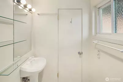 1810 43rd Avenue E #201, Seattle, WA 98112 - Photo 9