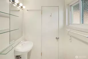 1810 43rd Ave E, Seattle, WA 98112 - Photo 9