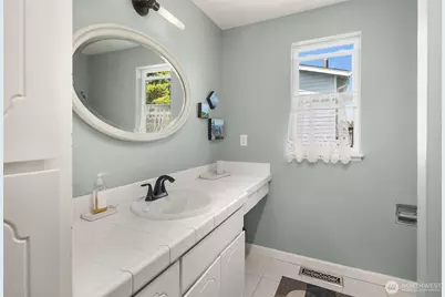 1033 8th Avenue S, Edmonds, WA 98020 - Photo 15