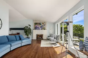 1033 8th Ave S, Edmonds, WA 98020 - Photo 3