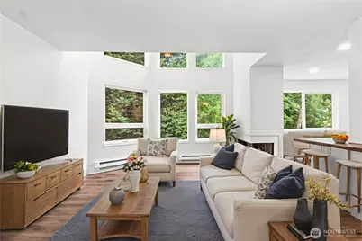 3423 W Government Way #8, Seattle, WA 98199 - Photo 1