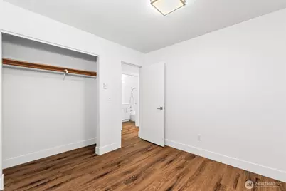 3423 W Government Way #8, Seattle, WA 98199 - Photo 29