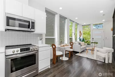 2327 E Denny Way, Seattle, WA 98122 - Photo 13