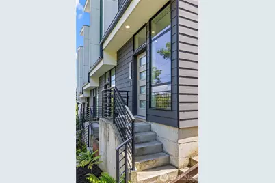 2327 E Denny Way, Seattle, WA 98122 - Photo 3