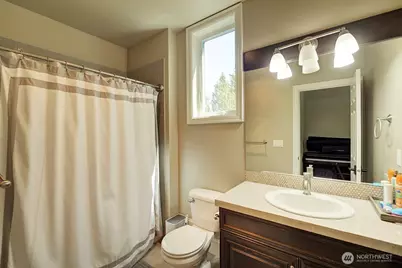 950 211th Place SE, Sammamish, WA 98075 - Photo 25