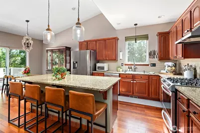 2851 SW Berwick Drive, Oak Harbor, WA 98277 - Photo 3