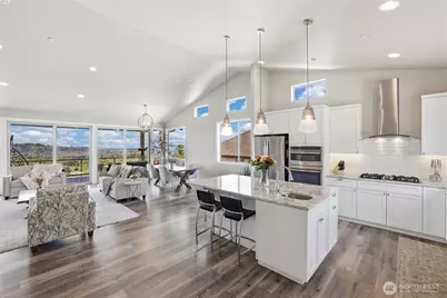 10105 174th Avenue E, Bonney Lake, WA 98391 - Photo 11