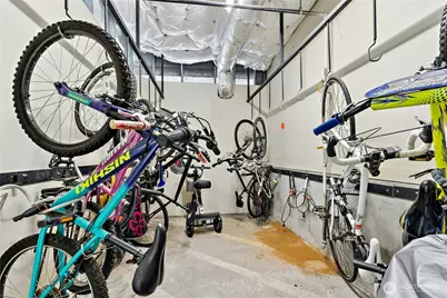 150 102nd Avenue SE #105, Bellevue, WA 98004 - Photo 29