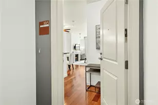 150 102nd Ave SE, Bellevue, WA 98004 - Photo 5