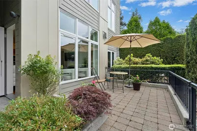 150 102nd Avenue SE #105, Bellevue, WA 98004 - Photo 27