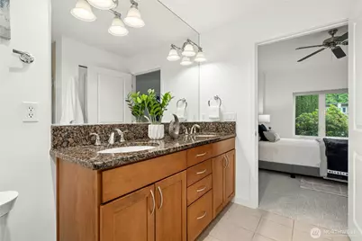 150 102nd Avenue SE #105, Bellevue, WA 98004 - Photo 19