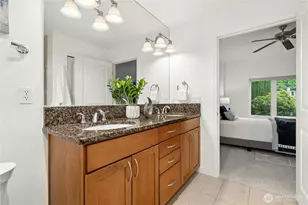 150 102nd Ave SE, Bellevue, WA 98004 - Photo 19