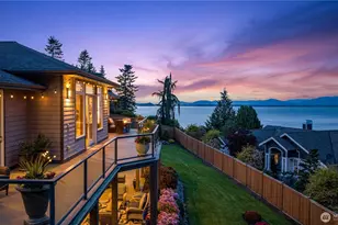 1040 Cassius Ct, Camano Island, WA 98282 - Photo 3