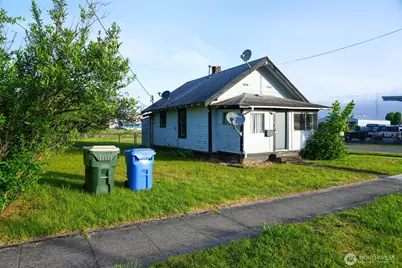 301 S Gold Street, Centralia, WA 98531 - Photo 1