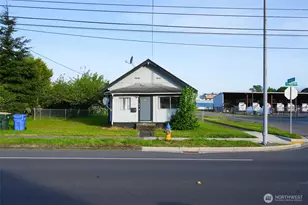 301 S Gold St, Centralia, WA 98531 - Photo 1