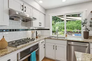 27621 NE Quail Creek Dr, Redmond, WA 98053 - Photo 11