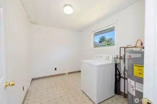 220 Grand Army St, Westport, WA 98595 - Photo 17