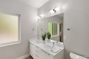 13110 SE 219th Pl, Kent, WA 98031 - Photo 21