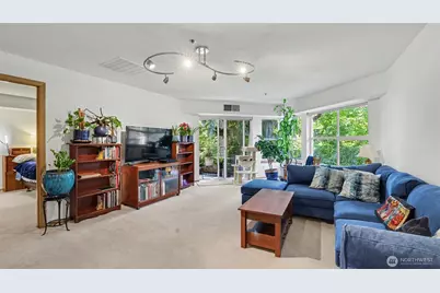1750 152nd Avenue NE #C313, Bellevue, WA 98007 - Photo 3