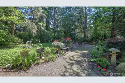 1750 152nd Avenue NE #C313, Bellevue, WA 98007 - Photo 17