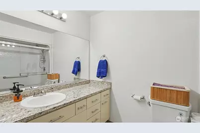 1750 152nd Avenue NE #C313, Bellevue, WA 98007 - Photo 9