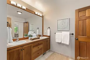 4810 Rose Ave NE, Bainbridge Island, WA 98110 - Photo 33