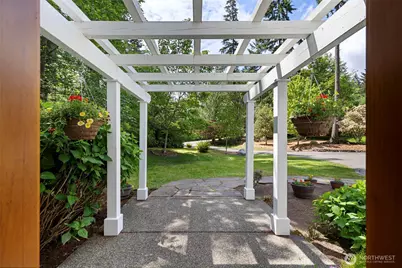 4810 Rose Avenue NE, Bainbridge Island, WA 98110 - Photo 5