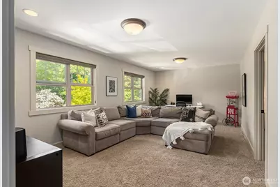 4810 Rose Avenue NE, Bainbridge Island, WA 98110 - Photo 27
