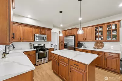 3024 20th Street Pl SW, Puyallup, WA 98373 - Photo 9