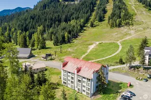221 Hyak Dr E, Snoqualmie Pass, WA 98068 - Photo 9