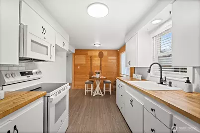 7819 28th Street W, University Place, WA 98466 - Photo 25