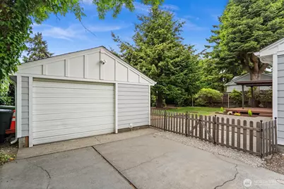 7819 28th Street W, University Place, WA 98466 - Photo 3