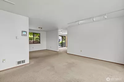 8111 NE 157th, Kenmore, WA 98028 - Photo 5