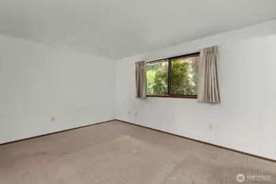 8111 NE 157th, Kenmore, WA 98028 - Photo 17