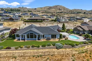 124 Waterview Dr, Chelan, WA 98816 - Photo 3