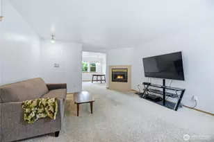 10907 63rd St E, Puyallup, WA 98372 - Photo 5