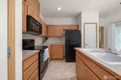 2045 Bob's Hollow Lane #C, DuPont, WA 98327 - Photo 11