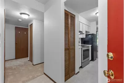 16200 NE 12th Court #D59, Bellevue, WA 98008 - Photo 5