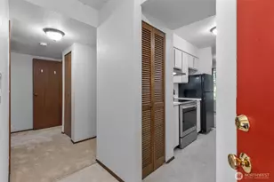 16200 NE 12th Ct, Bellevue, WA 98008 - Photo 5