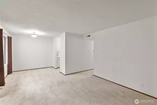 16200 NE 12th Ct, Bellevue, WA 98008 - Photo 13