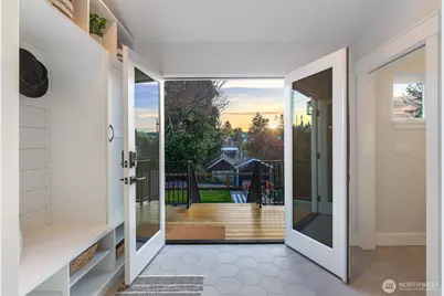 2511 2nd Avenue W, Seattle, WA 98119 - Photo 33