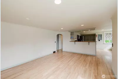 1125 S National Avenue, Bremerton, WA 98312 - Photo 7