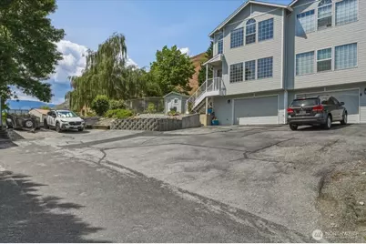 2432 Jeffrey Court, Wenatchee, WA 98801 - Photo 1