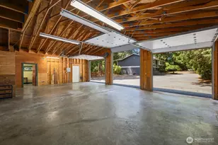 8725 124th St E, Puyallup, WA 98373 - Photo 31