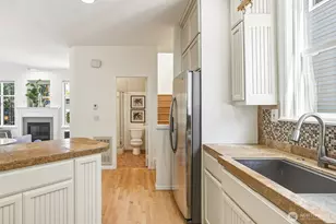 6551 5th Ave NE, Seattle, WA 98115 - Photo 7