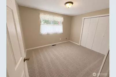 11210 133rd Avenue SE, Rainier, WA 98576 - Photo 21